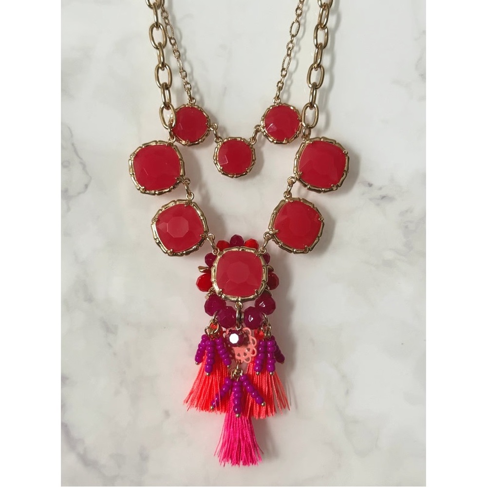NWT Lilly Pulitzer Coral Pink Tassel Statement Necklace Gold Double Strand - Picture 2 of 11